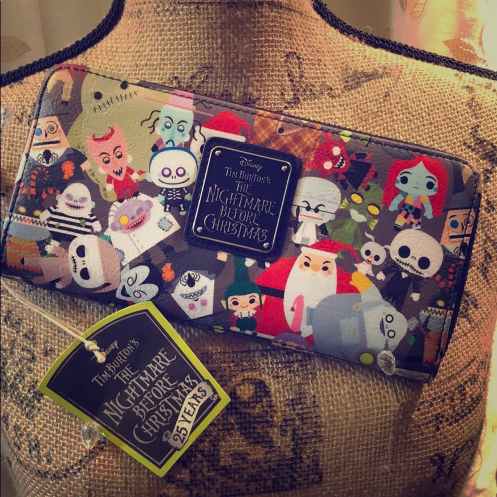 Loungefly Nightmare Before Christmas Zip-around